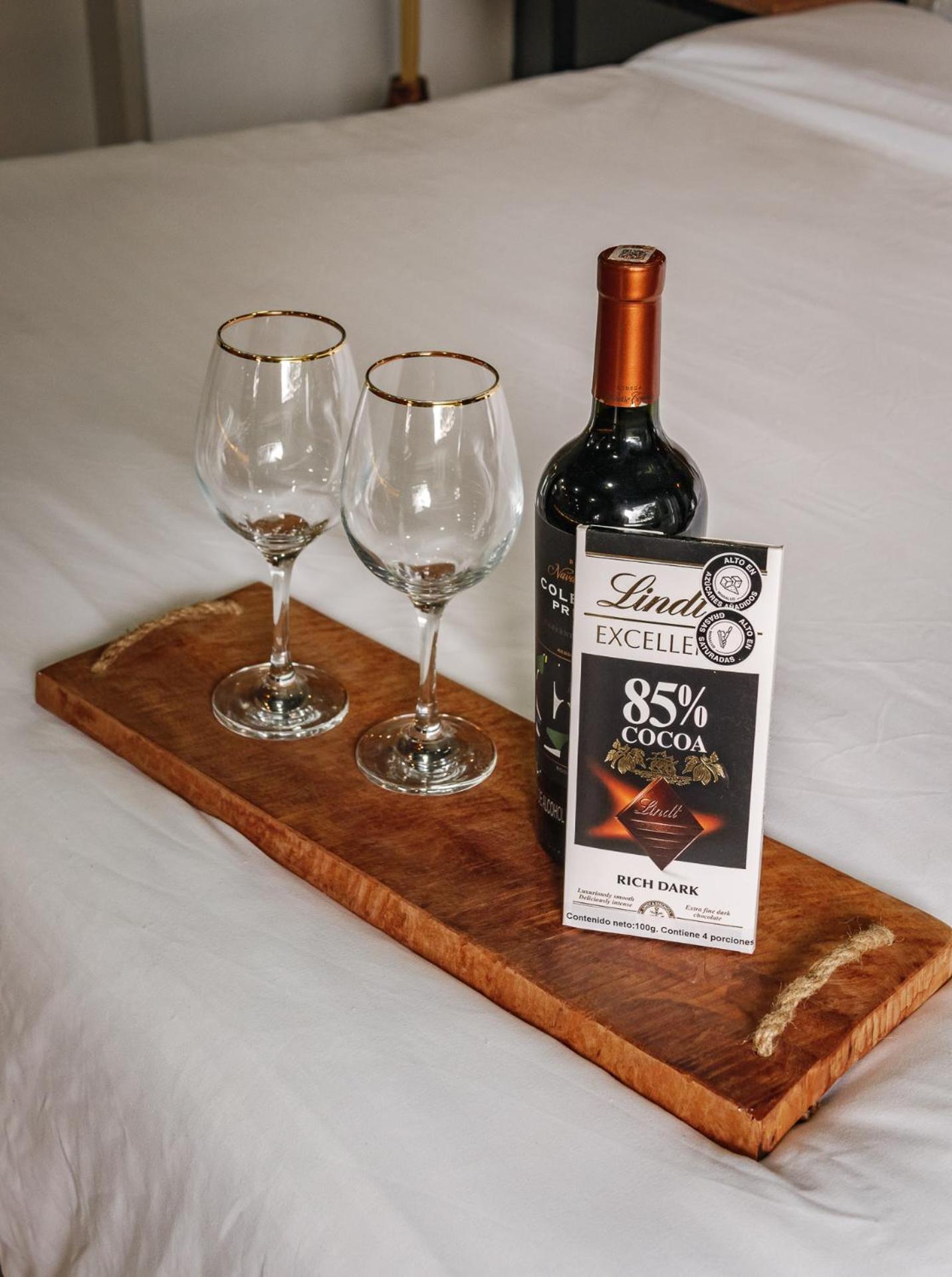 One Laureles Apartahotel