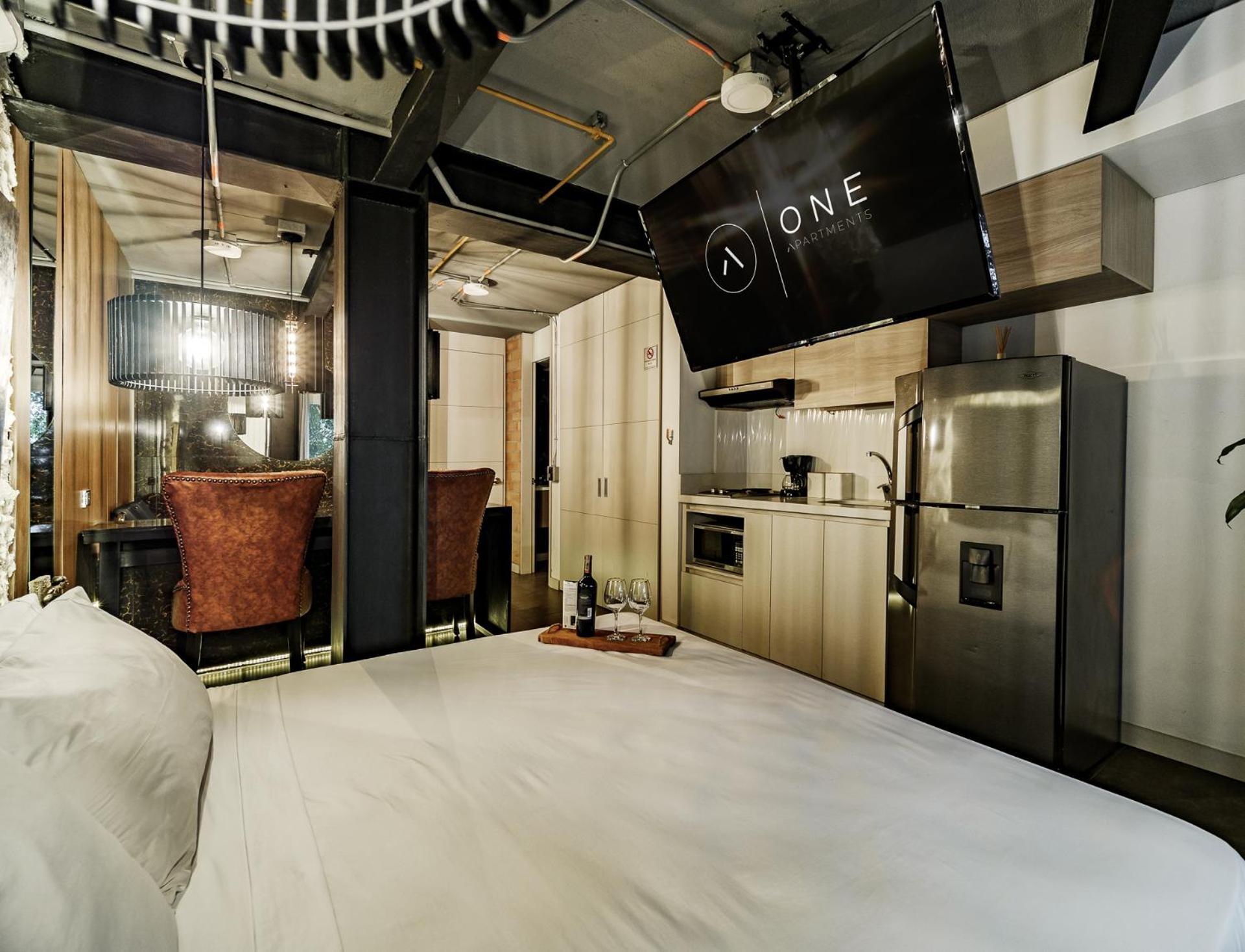One Laureles Aparthotel